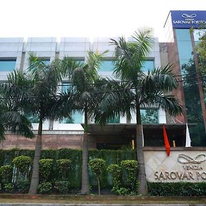 Venizia Sarovar Portico